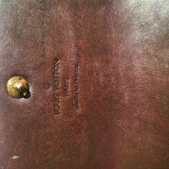 Louis Vuitton Amarante Vernis Sarah Wallet w/COA. - Picture 5 of 13